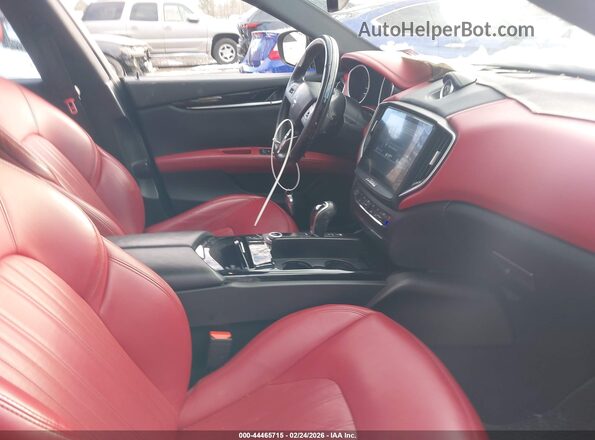 ZAM57RTLXH1221571 2017 MASERATI GHIBLI Black Widok wnętrza z przodu
