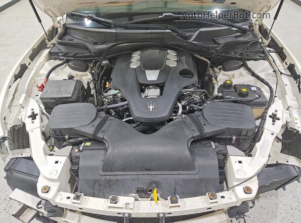 ZAM57XSA3J1304947 2018 MASERATI GHIBLI White Вид задньої частини салону