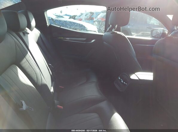 ZAM57XSA6J1304912 2018 MASERATI GHIBLI Gray Widok naklejki z numerem VIN