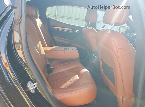 ZAM57XSA7J1275873 2018 MASERATI GHIBLI Black Widok tylnych siedzeń