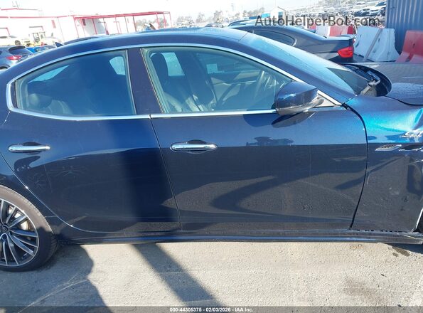 ZAM57XSA8N1388933 2022 MASERATI GHIBLI Blue Vista interior trasera