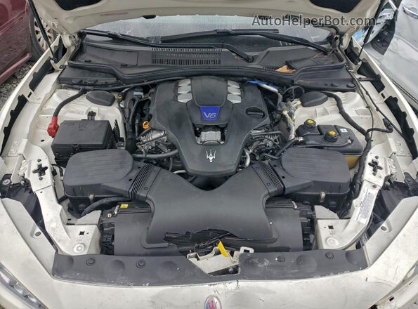 ZAM57YTA9L1354338 2020 MASERATI GHIBLI White Rear interior view