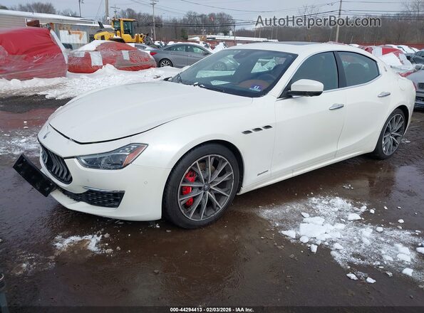 ZAM57YTL7K1317790 2019 MASERATI GHIBLI White Front left
