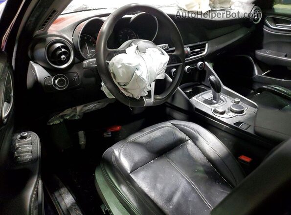 ZARFAEDN2J7565052 2018 ALFA ROMEO GIULIA Blue Dashboard view