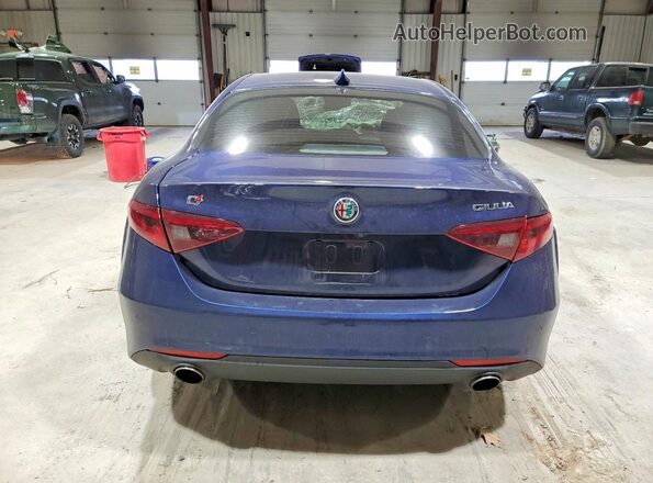 ZARFAEDN2J7565052 2018 ALFA ROMEO GIULIA Blue Rear view
