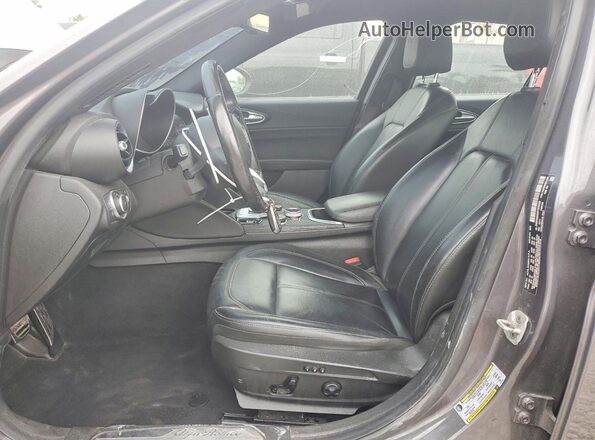 ZARFAMAN5P7670336 2023 ALFA ROMEO GIULIA Silver წინა სალონის ხედი