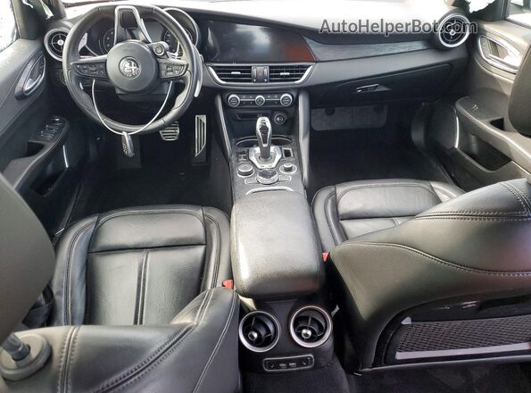 ZARFAMAN9P7670565 2023 ALFA ROMEO GIULIA White Առջևի վահանակի տեսք