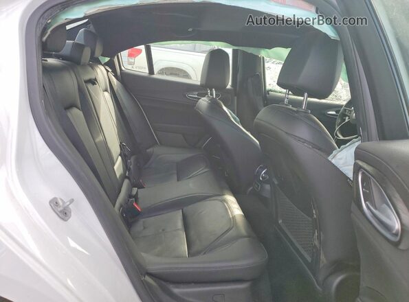 ZARFAMAN9P7670565 2023 ALFA ROMEO GIULIA White Հետևի նստատեղերի տեսք