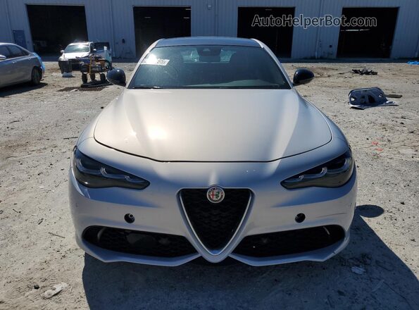 ZARFAMBN4R7679949 2024 ALFA ROMEO GIULIA Gray Դիմացի տեսք