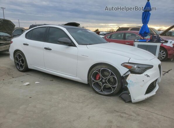 ZARFAMBN5N7665374 2022 ALFA ROMEO GIULIA White Przód prawy
