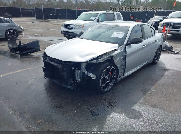 ZARFAMBN8K7621462 2019 ALFA ROMEO GIULIA Silver 