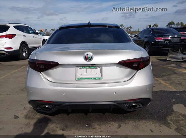 ZARFAMBN8K7621462 2019 ALFA ROMEO GIULIA Silver 