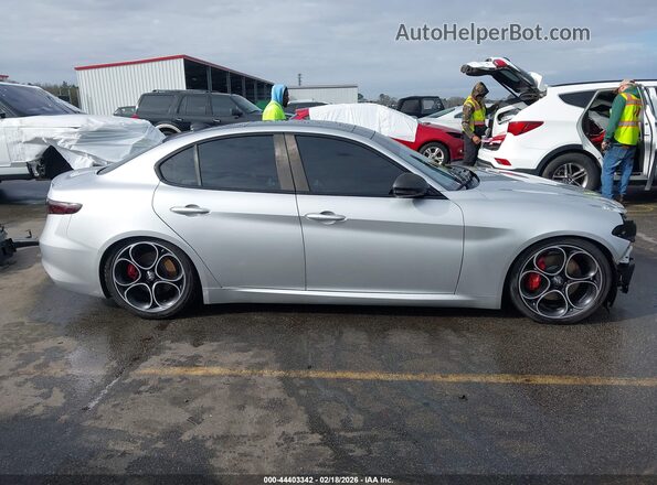 ZARFAMBN8K7621462 2019 ALFA ROMEO GIULIA Silver 