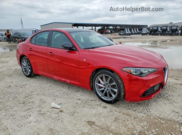 ZARFAMBN9R7684662 2024 ALFA ROMEO GIULIA Red Front right