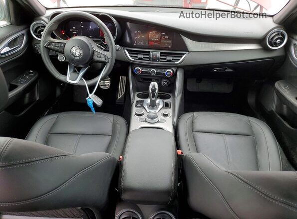 ZARFAMBN9R7684662 2024 ALFA ROMEO GIULIA Red Dashboard view