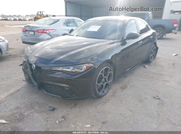 ZARFAMBNXR7678157 2024 ALFA ROMEO GIULIA Black Front left
