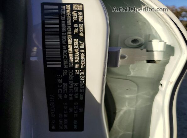ZASPAJAN8L7C87683 2020 ALFA ROMEO STELVIO White Vista del compartimento del motor