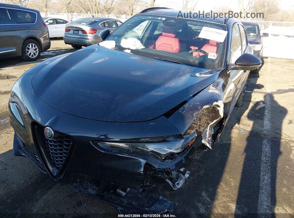 ZASPAKAN1S7D95342 2025 ALFA ROMEO STELVIO Black Առջևի ձախ երեք քառորդ տեսարան
