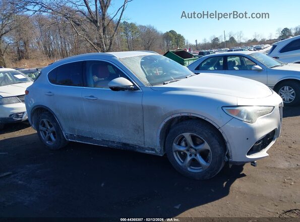 ZASPAKAN2M7D12973 2021 ALFA ROMEO STELVIO Silver Vista interior trasera