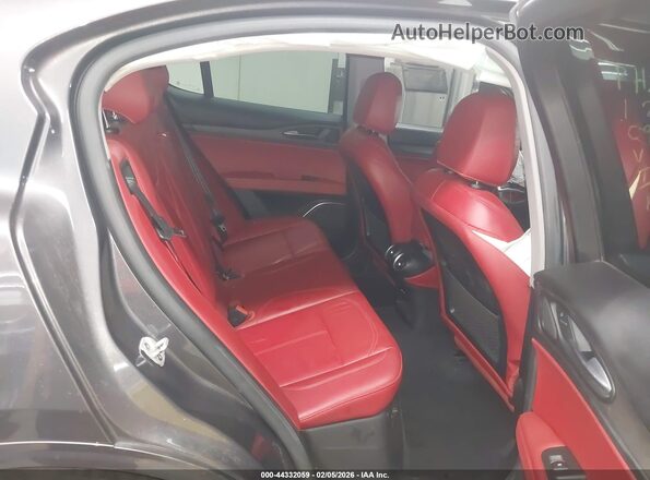 ZASPAKBN0M7D12355 2021 ALFA ROMEO STELVIO Gray 