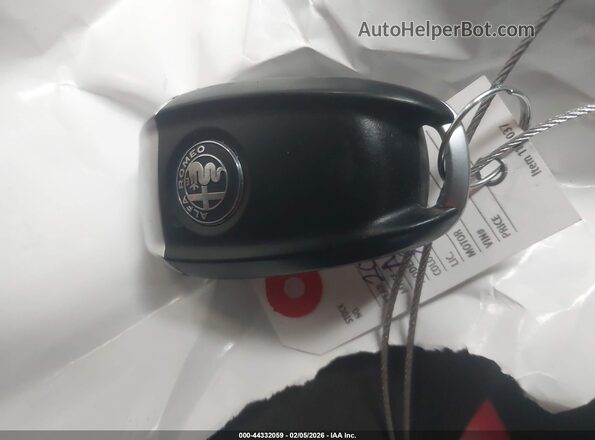 ZASPAKBN0M7D12355 2021 ALFA ROMEO STELVIO Gray 