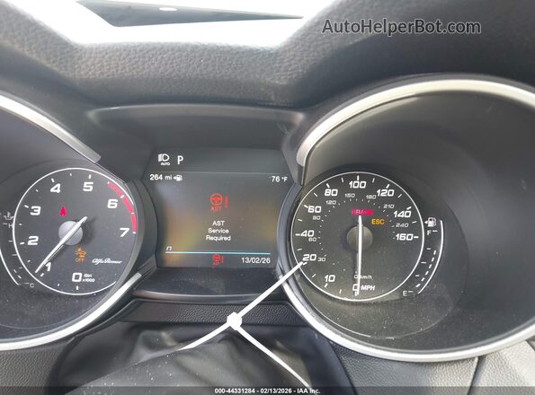 ZASPAKBN1P7D54084 2023 ALFA ROMEO STELVIO Gray Vista de los asientos traseros
