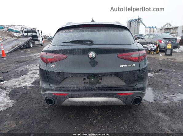 ZASPAKBN3P7D58394 2023 ALFA ROMEO STELVIO Gray 