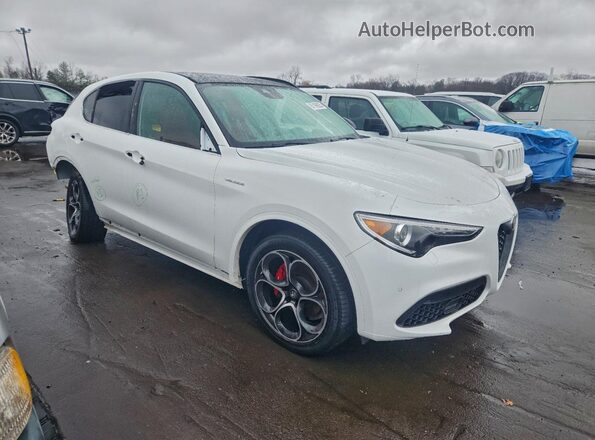 ZASPAKBN5P7D53925 2023 ALFA ROMEO STELVIO White Передня права чверть