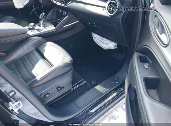 ZASPAKBN8K7C59949 2019 ALFA ROMEO STELVIO Black წინა სალონის ხედი