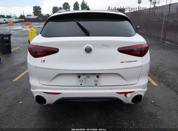 ZASPAKBN9N7D43640 2022 ALFA ROMEO STELVIO White 