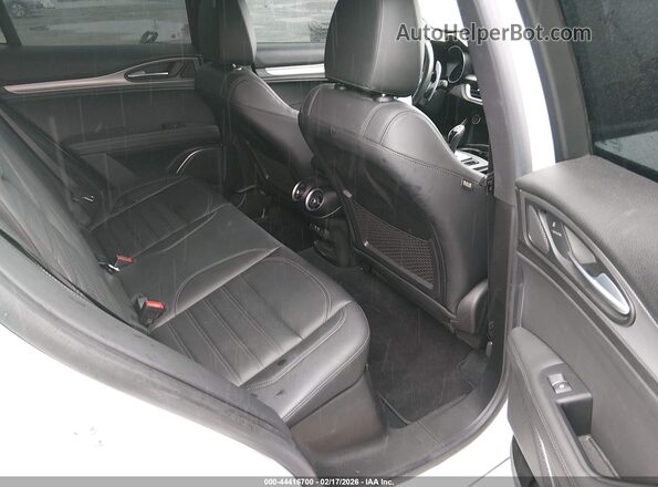 ZASPAKBN9N7D43640 2022 ALFA ROMEO STELVIO White Вид наклейки з VIN-кодом