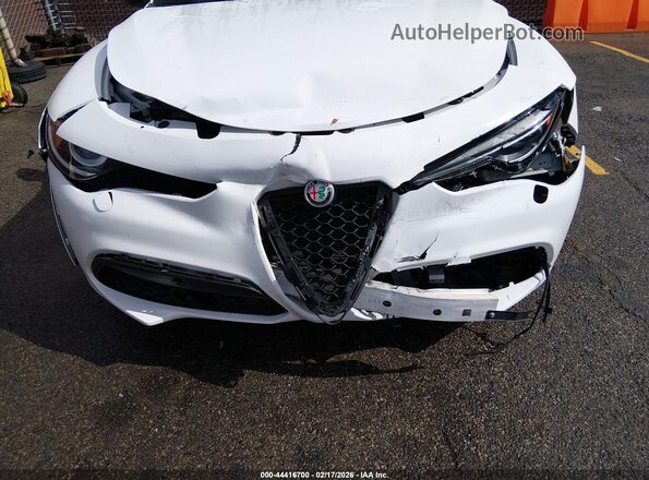 ZASPAKBN9N7D43640 2022 ALFA ROMEO STELVIO White Вид спереду