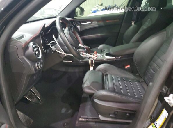 ZASPAKBN9P7D65446 2023 ALFA ROMEO STELVIO Black წინა სალონის ხედი