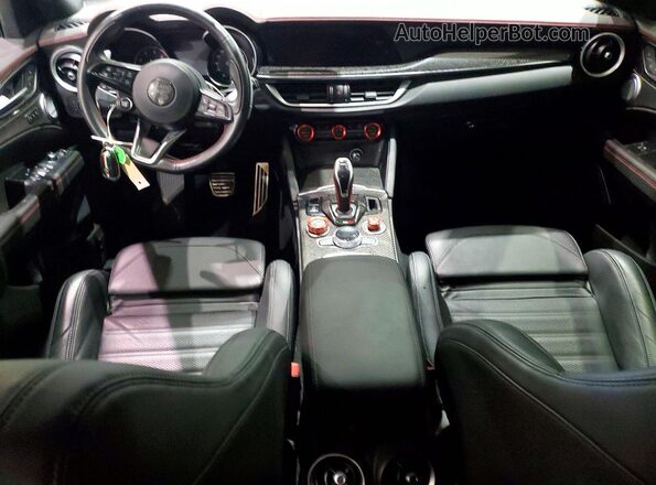 ZASPAKBN9P7D65446 2023 ALFA ROMEO STELVIO Black წინა პანელის ხედი