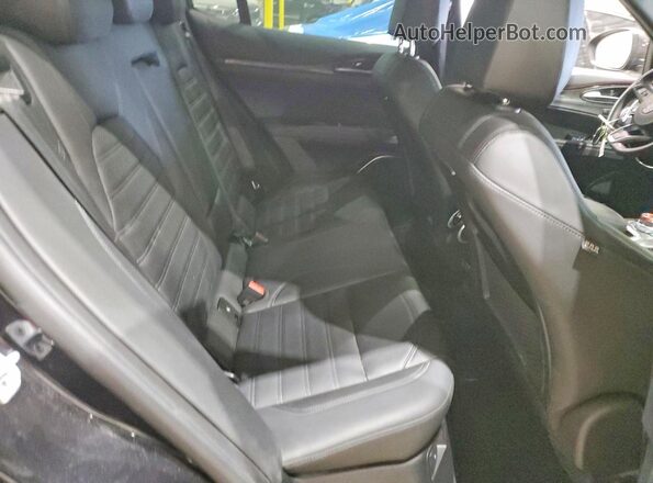 ZASPAKBN9P7D65446 2023 ALFA ROMEO STELVIO Black უკანა სალონის ხედი