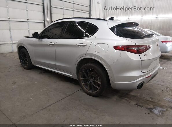 ZASPAKBNXM7D18339 2021 ALFA ROMEO STELVIO Silver Trasero izquierdo