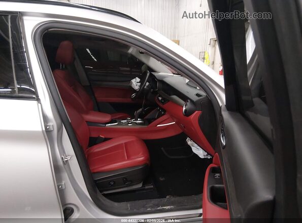 ZASPAKBNXM7D18339 2021 ALFA ROMEO STELVIO Silver Vista interior delantera