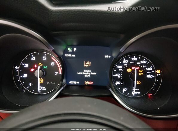 ZASPAKBNXM7D18339 2021 ALFA ROMEO STELVIO Silver Vista de los asientos traseros