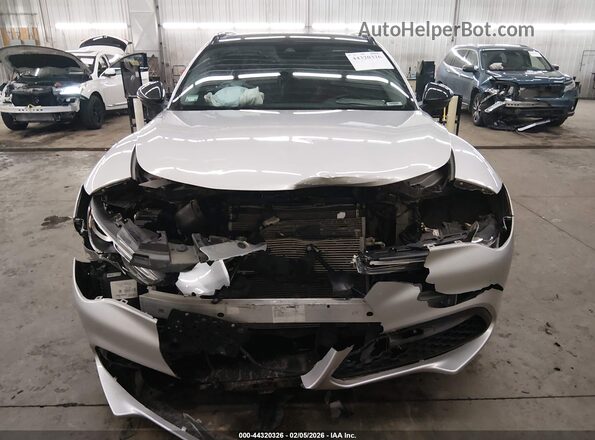 ZASPAKBNXM7D18339 2021 ALFA ROMEO STELVIO Silver Vista interior trasera