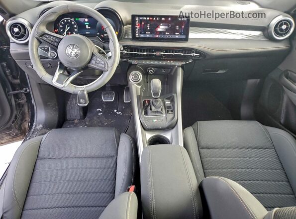 ZASPATCW1R3053979 2024 ALFA ROMEO OTHER Black Dashboard view