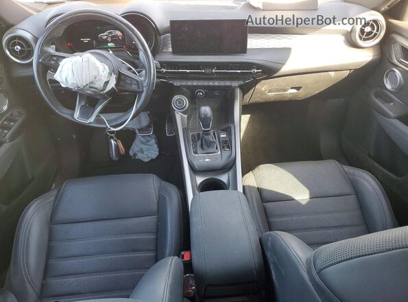 ZASPATCW3R3048010 2024 ALFA ROMEO OTHER Blue Vista del salpicadero