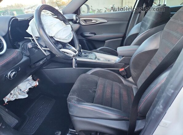 ZASPATDW6R3030714 2024 ALFA ROMEO OTHER White Vista interior delantera