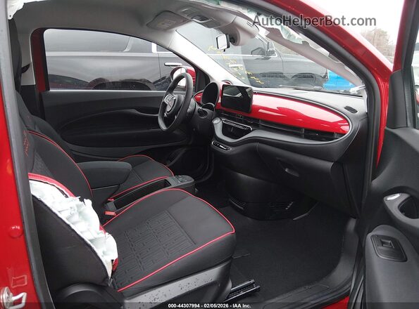 ZFAFFAA46RX209061 2024 FIAT 500E Red Սալոնի դիմացի տեսք