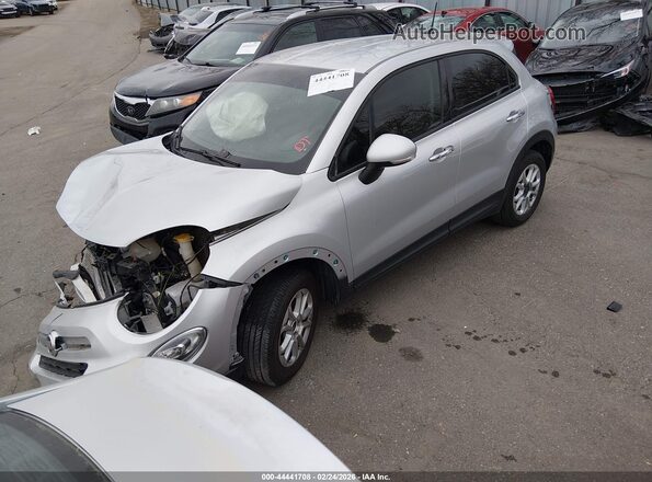 ZFBCFXAB6JP714022 2018 FIAT 500X Silver Przód lewy