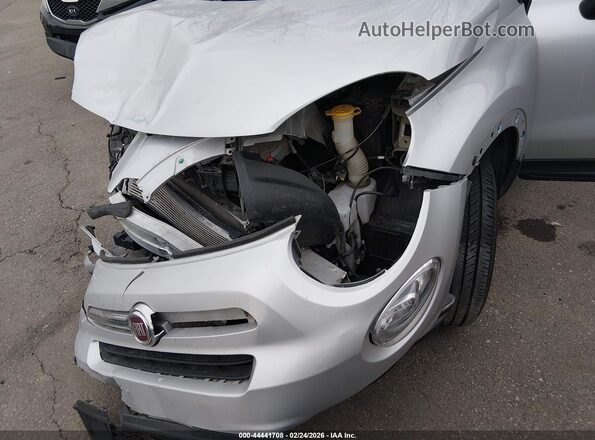 ZFBCFXAB6JP714022 2018 FIAT 500X Silver Widok z przodu