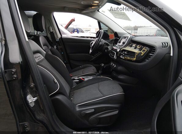 ZFBCFXAB7HP579580 2017 FIAT 500X Black Vista interior delantera