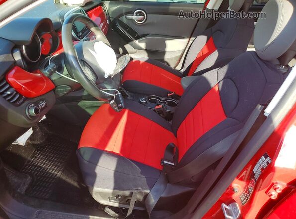 ZFBCFXBTXGP361509 2016 FIAT 500X Red Front interior view