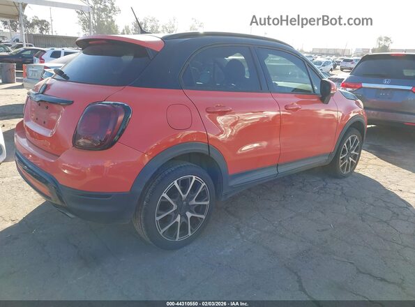 ZFBCFXCB9HP589766 2017 FIAT 500X Orange Trasero derecho
