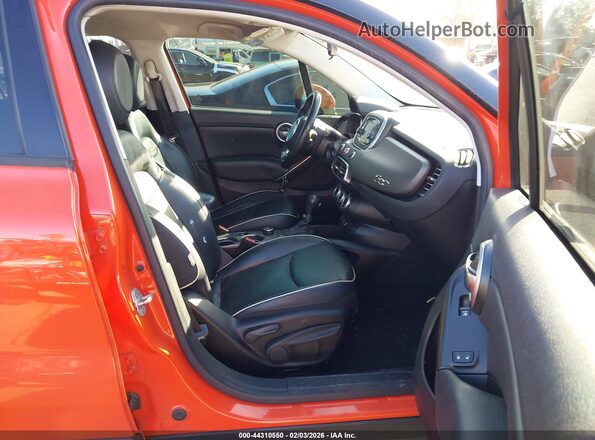 ZFBCFXCB9HP589766 2017 FIAT 500X Orange Vista interior delantera