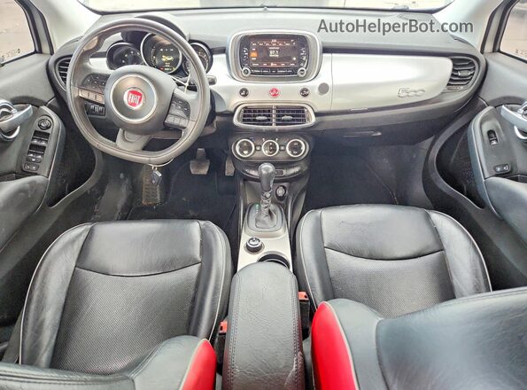 ZFBCFYDT7GP440087 2016 FIAT 500X Silver Widok deski rozdzielczej